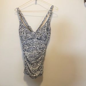 Athleta 38 d/dd tankini swimsuit